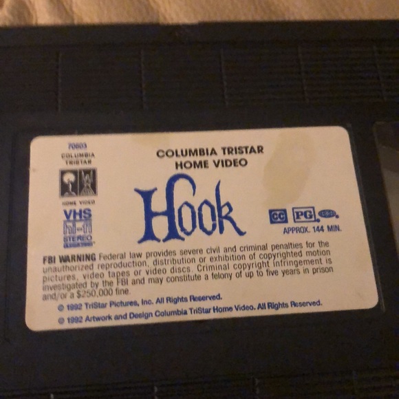 Hook - 1992 - VHS - Good Condition - Picture 5 of 6